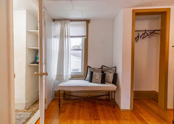 Apartment Charming - Pittsburgh's Little Italy Pittsburgh